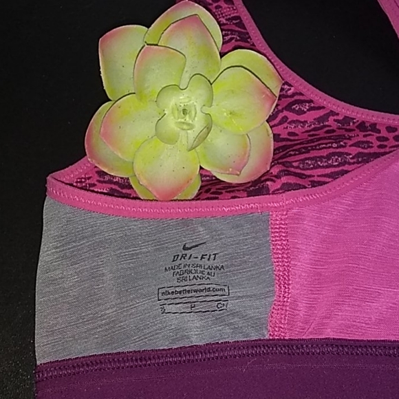 🐆 NIKE Bright Pink Leopard Cheetah Sports Bra SzS - Picture 6 of 10